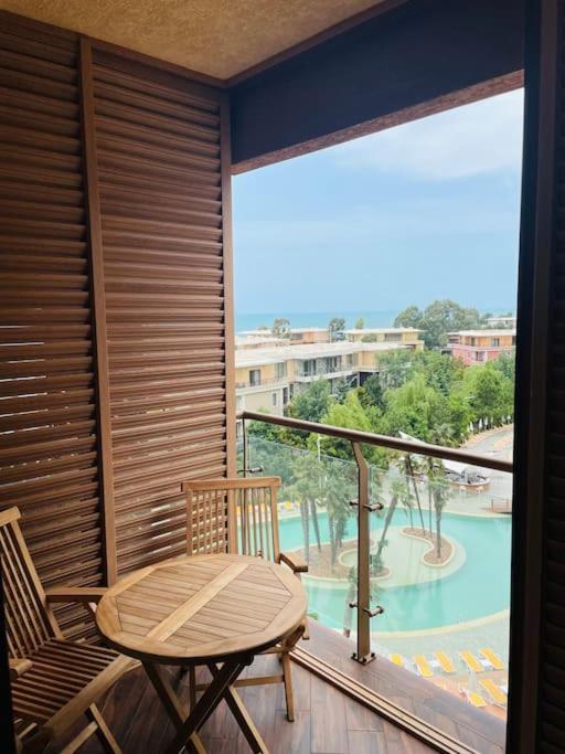 Dreamland Oasis Apartment 614 - B&B Chakvi