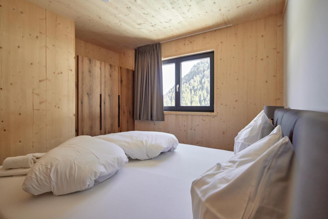 Ski in – Ski out Chalet 5