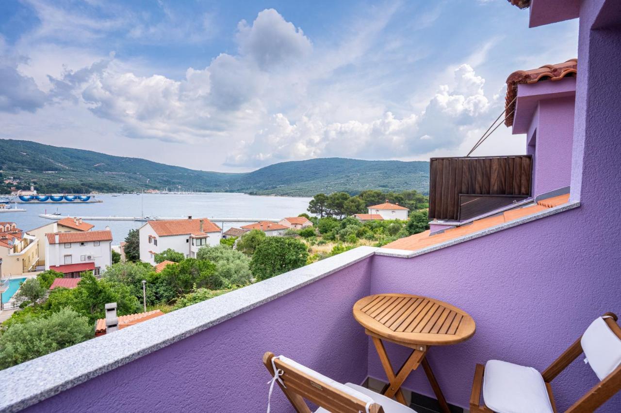 Studio mit Balkon und Meerblick.