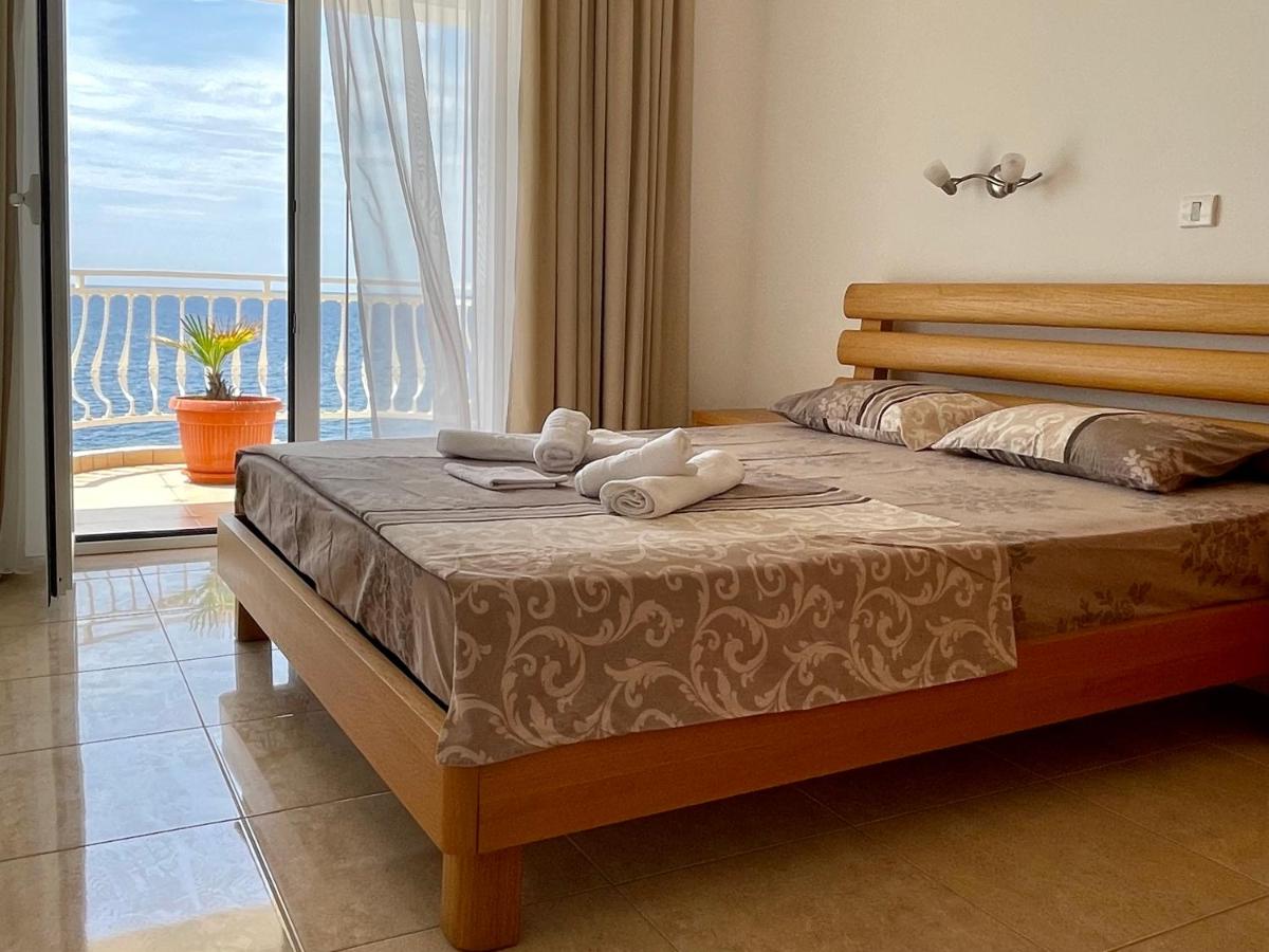 Appartamento con 1 Camera da Letto e Vista Mare 