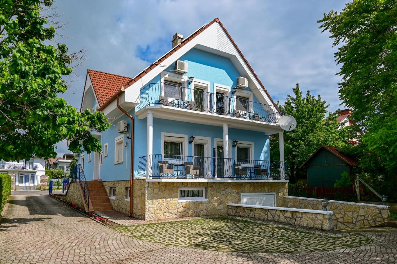 Kék Lagúna Vendégház - B&B Balatonfüred