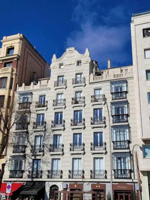 Apartamento IV Alcalá-Retiro Ideal Parejas - B&B Madrid