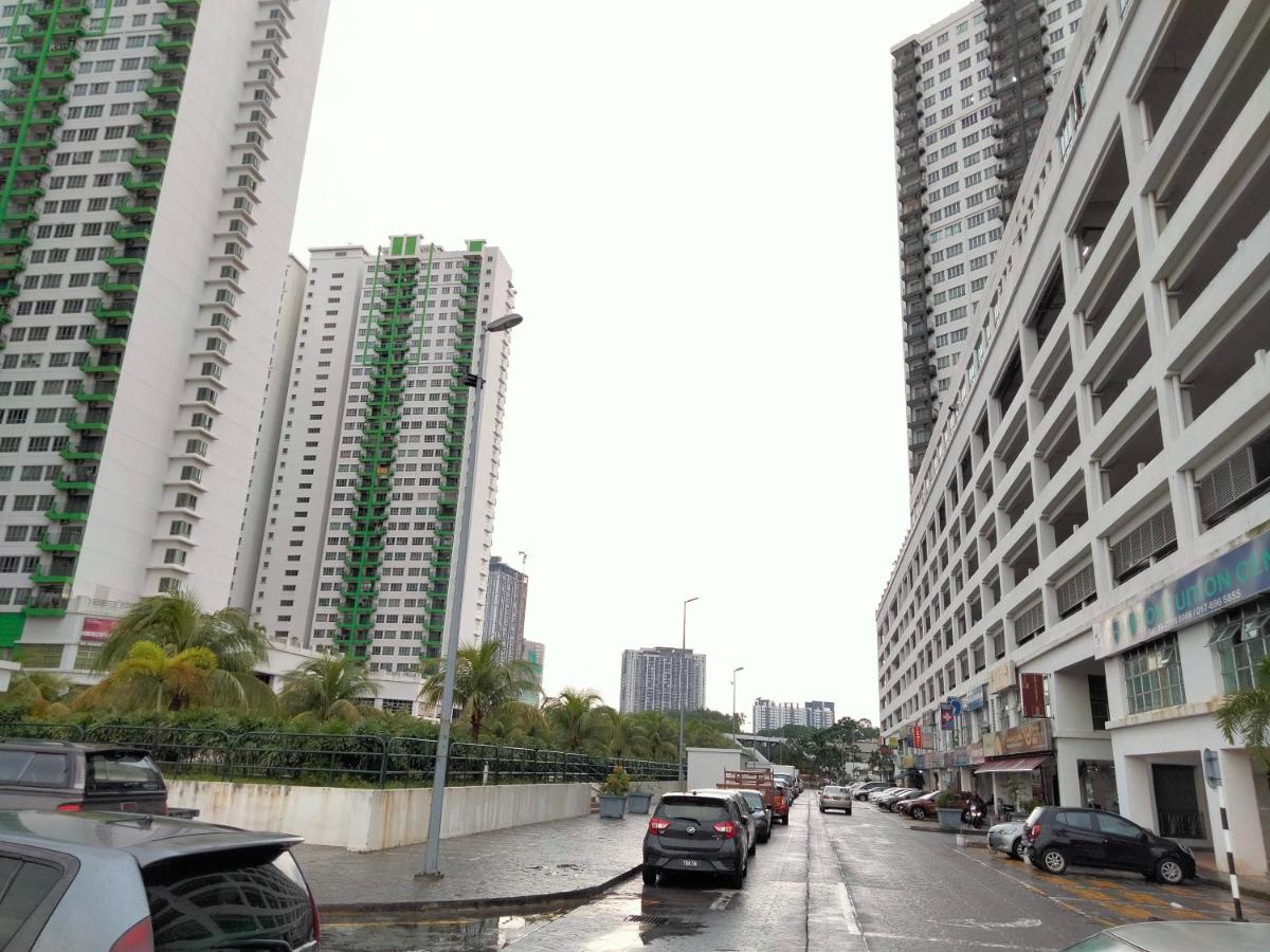OUG Signature 3Br 6pax Old Klang Road - B&B Kuala Lumpur