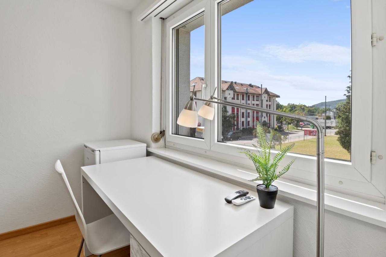 Pearlstay - Spacious Excellent Connection Parking Washer - B&B Winterthur