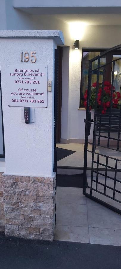 Alexander House - B&B