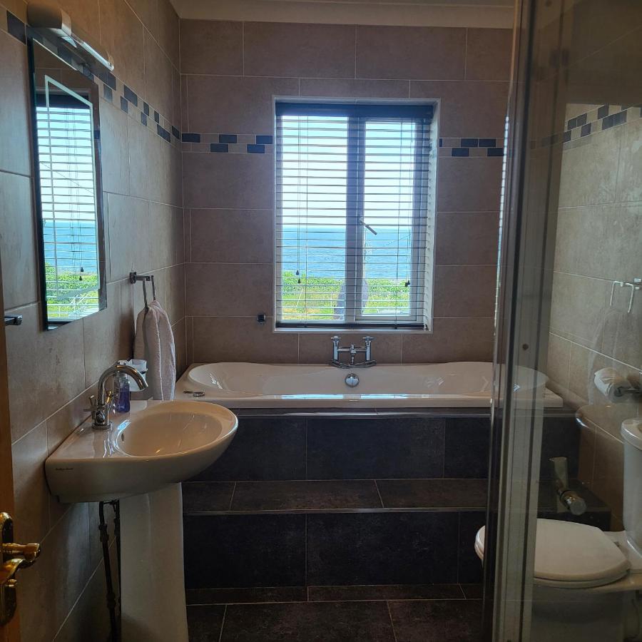 Double or Twin Room with Private External Bathroom