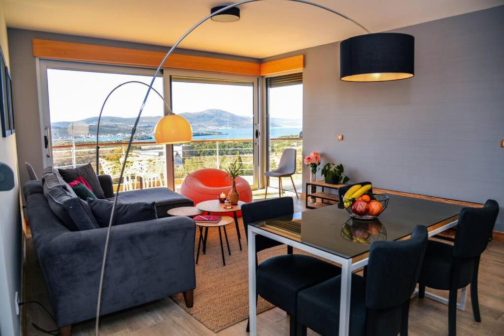 A2 - 2 beds 2 bath luxury Condo - Pool & Sea Views - B&B Kavač