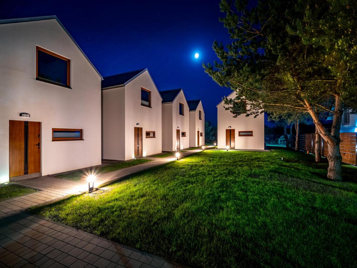 Nowoczesne Domki Sosnowa Przystań w Rozewiu z Jacuzzi - B&B
