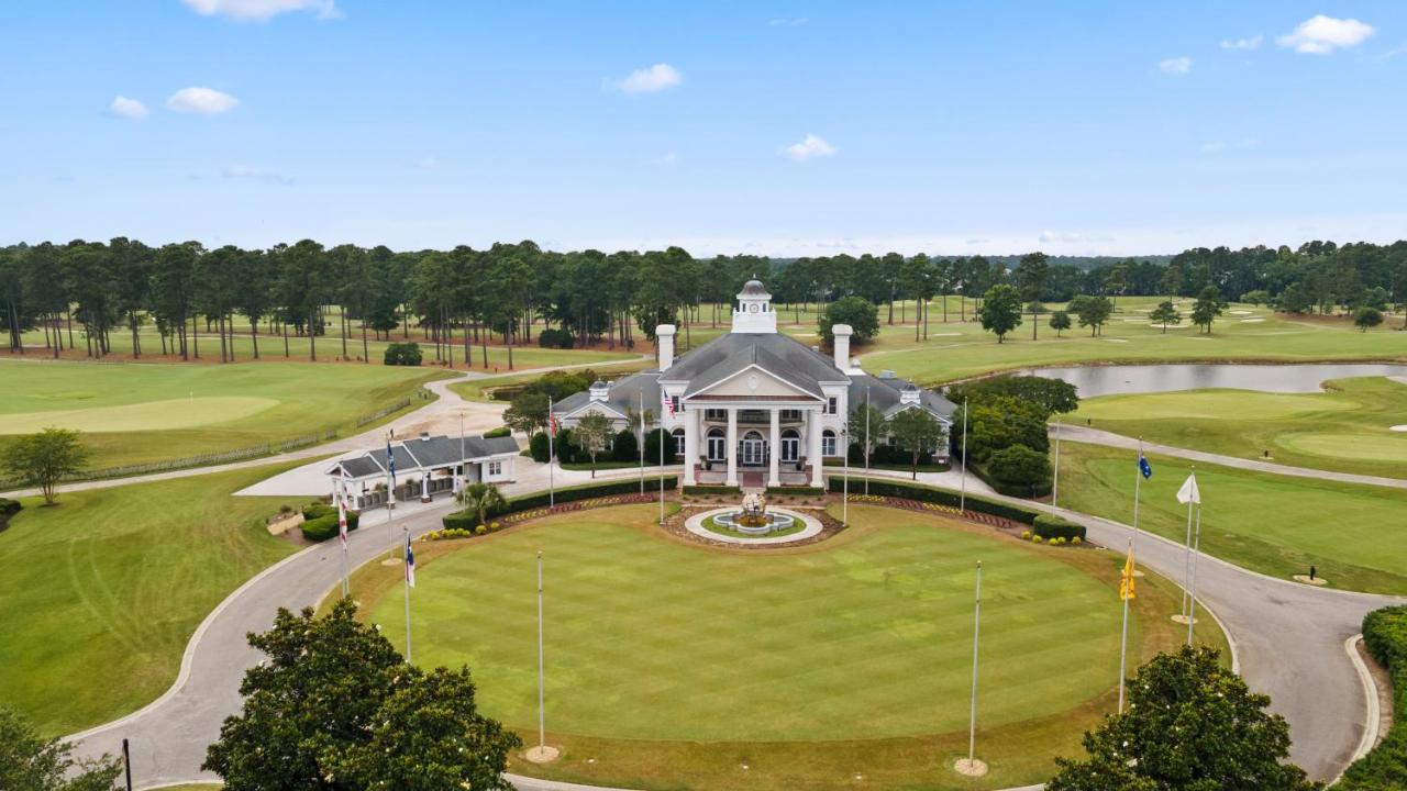 Golfer's Delight at World Tour Golf - B&B Myrtle Beach
