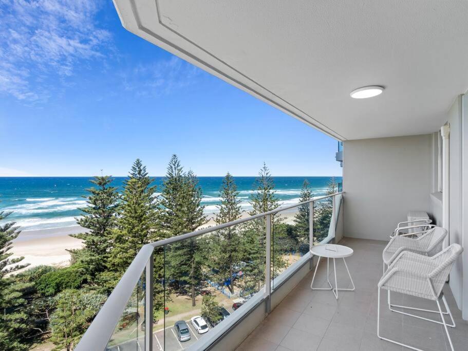 B&B Gold Coast - Solnamara Seaside Escape - Hosted by Burleigh Letting - Bed and Breakfast Gold Coast