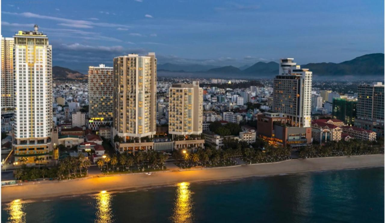 Rozy Apartment in City Center with Sea View - B&B Nha Trang