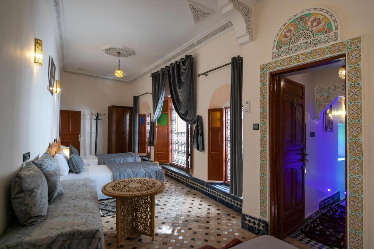 Vierbettzimmer mit eigenem Bad