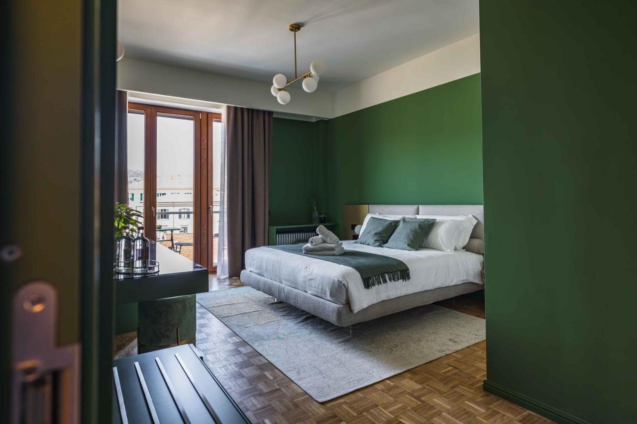 King Room with Lake View