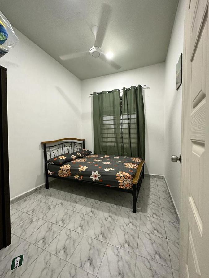 Sara Homestay 1 & Sara Homestay 2 - B&B Marang