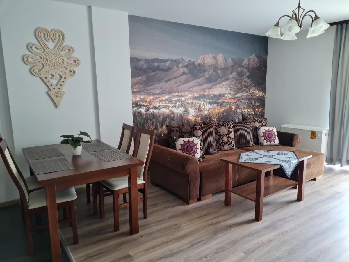 Apartamento con balcón