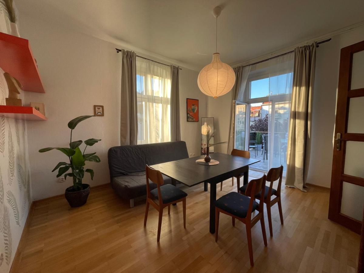 Vierbettzimmer mit Terrasse