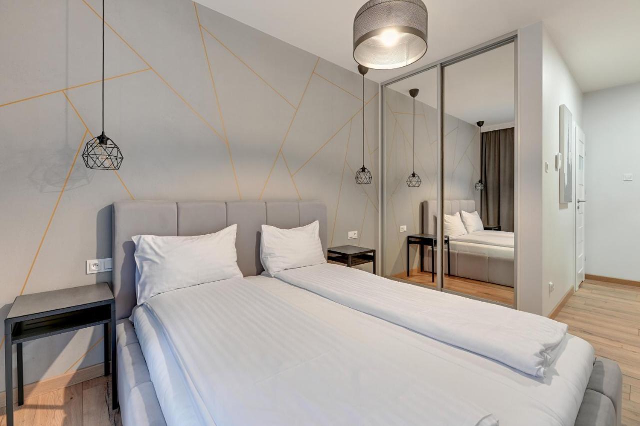 Studio Apartment with swimming pool access