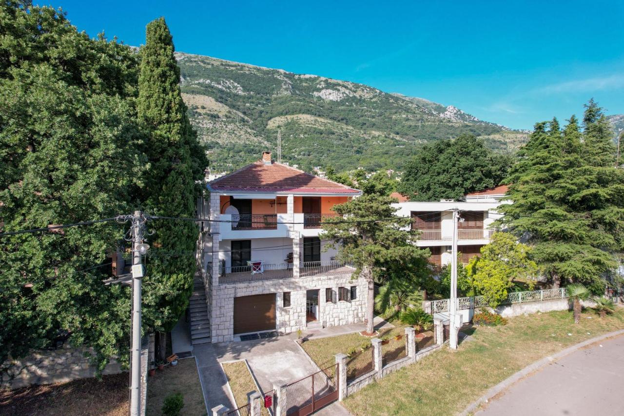 Capital Apartments Sutomore - B&B