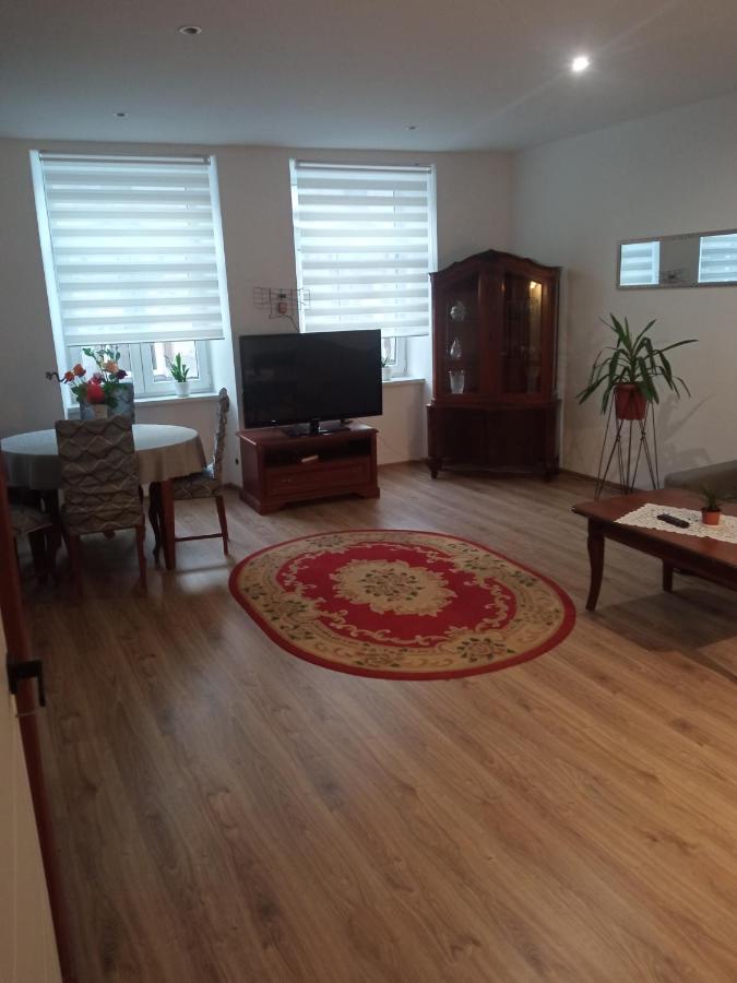 Rafaelo Władycze 17/4 - B&B Przemyśl