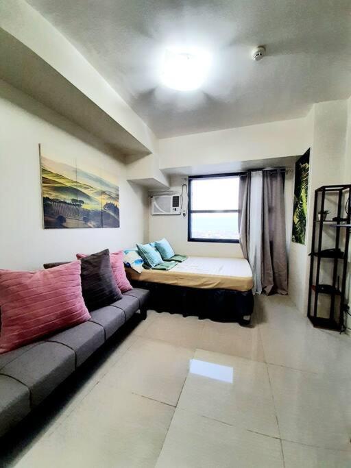 B&B Cebu City - HORIZONS 101 STUDIO + POOL + GYM + NETFLIX - Bed and Breakfast Cebu City