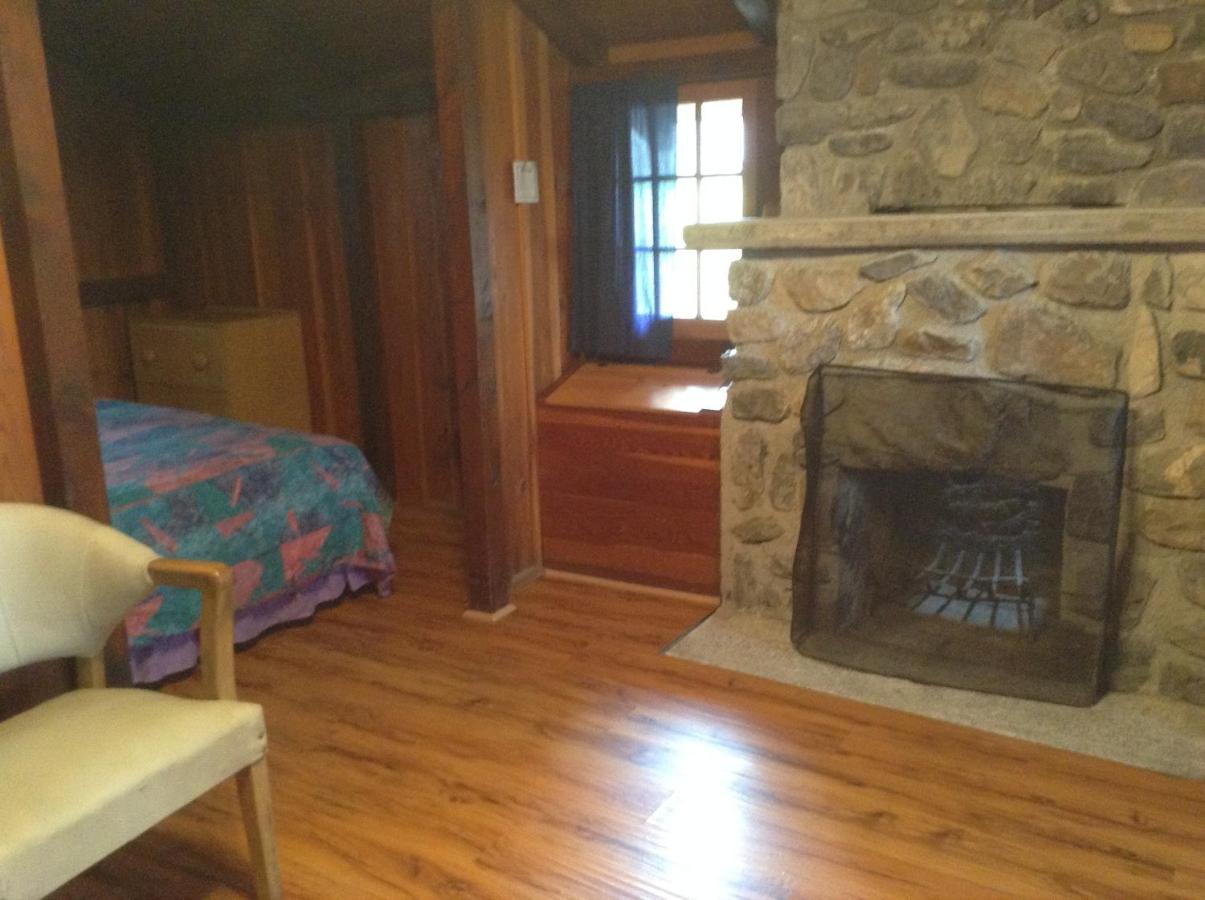 One-Bedroom Cottage