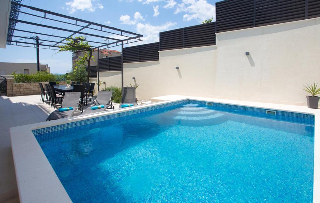 Villa Marante with heated private pool - B&B Podstrana