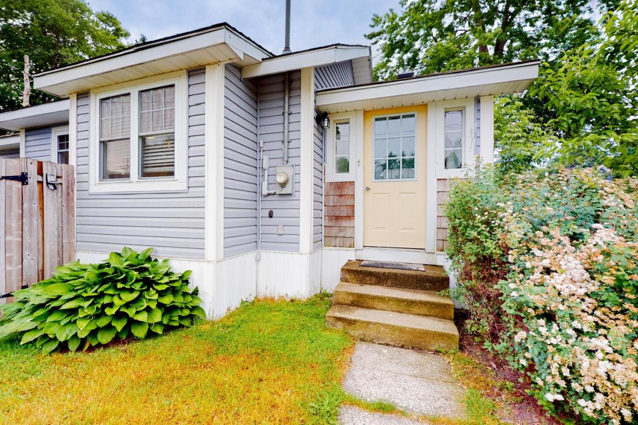 Mary Jane's Cottage - B&B Crystal Beach