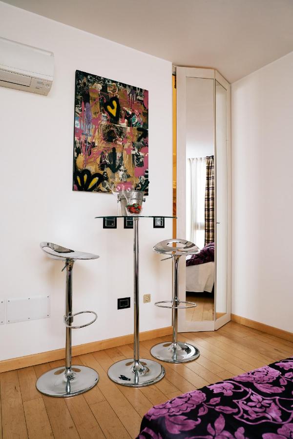 Double or Twin Room with Private Bathroom