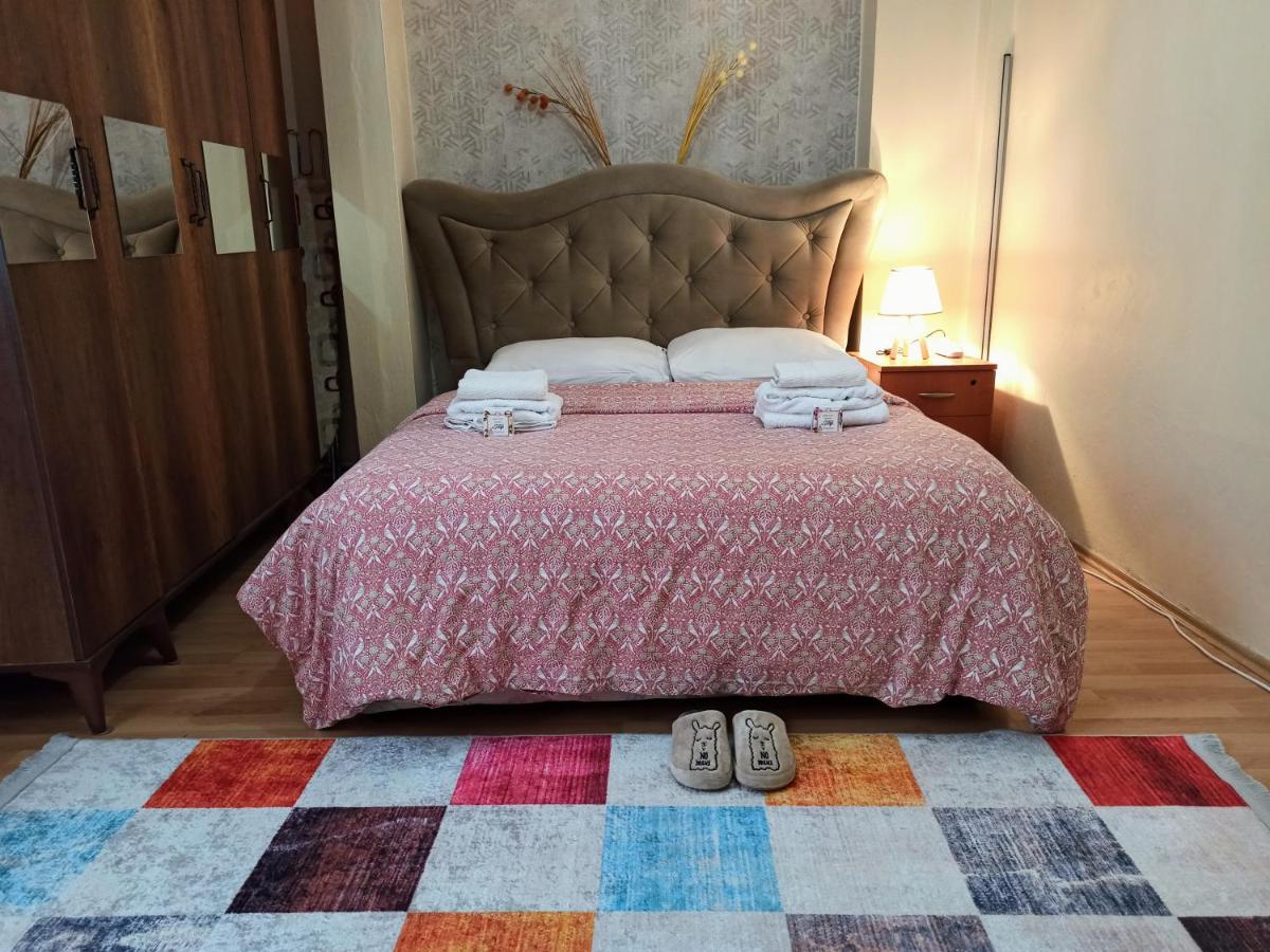 B&B Estambul - Private Room Close to Merter and Gungoren Textile Center - Bed and Breakfast Estambul