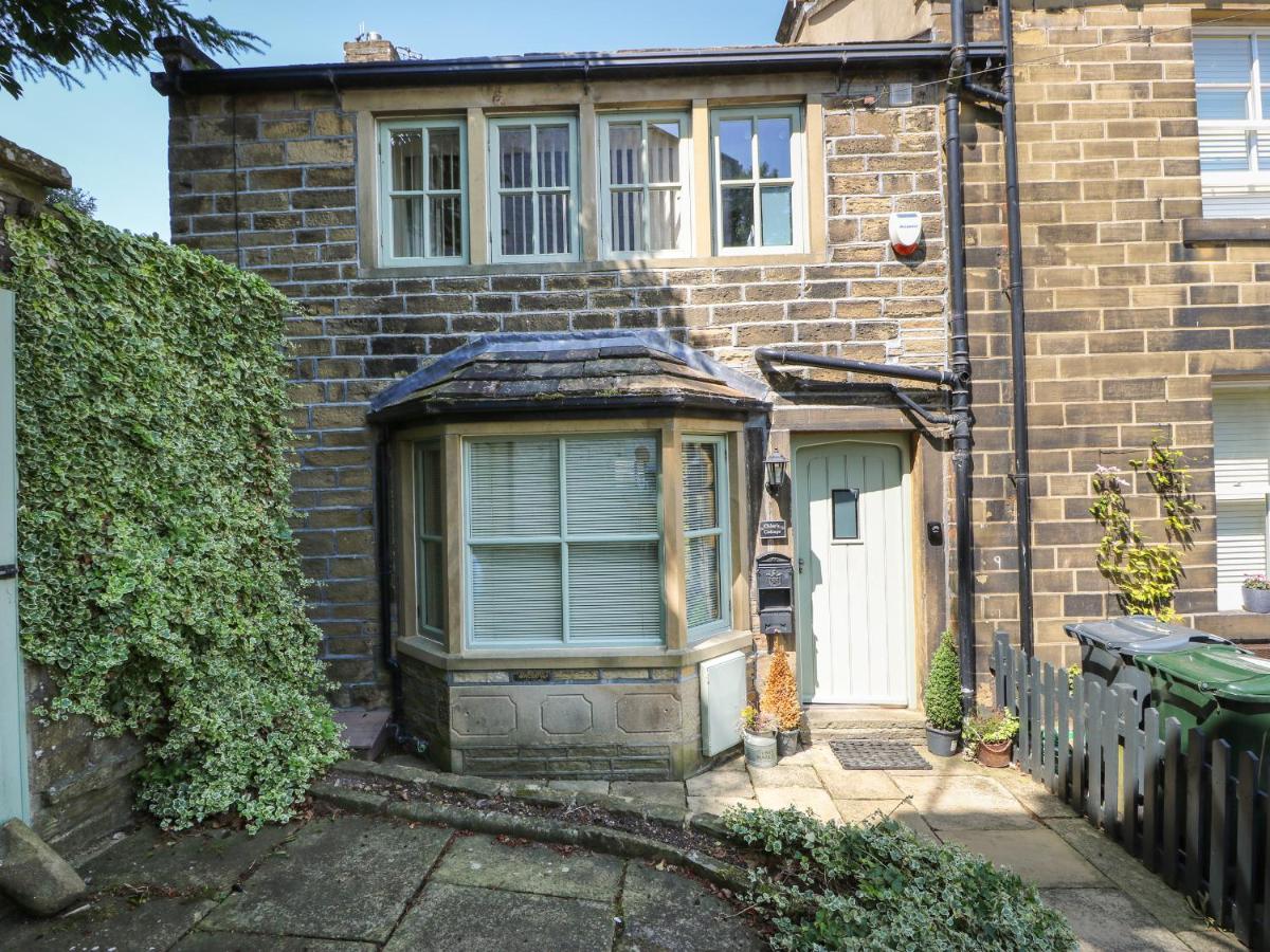 B&B Keighley - Erin Cottage formerly Chloe's Cottage - Bed and Breakfast Keighley