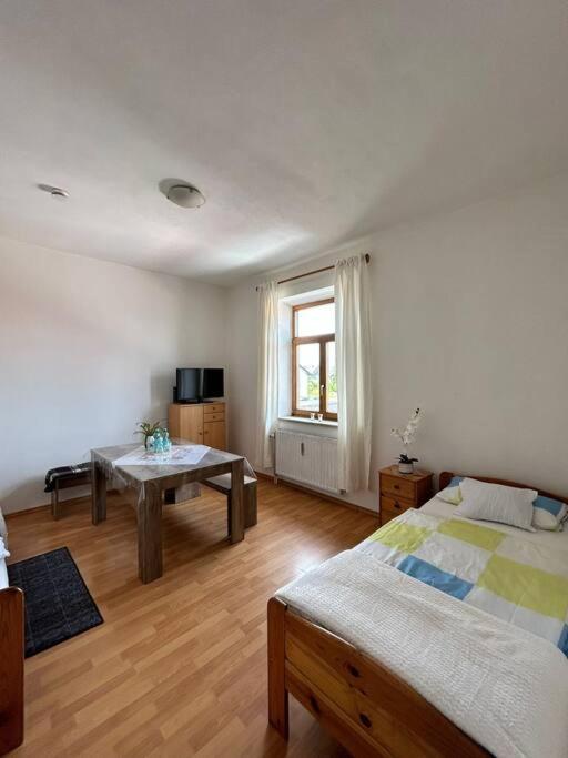 Appartment im Herzen Bayerns - Bed and Breakfast Bruckmühl