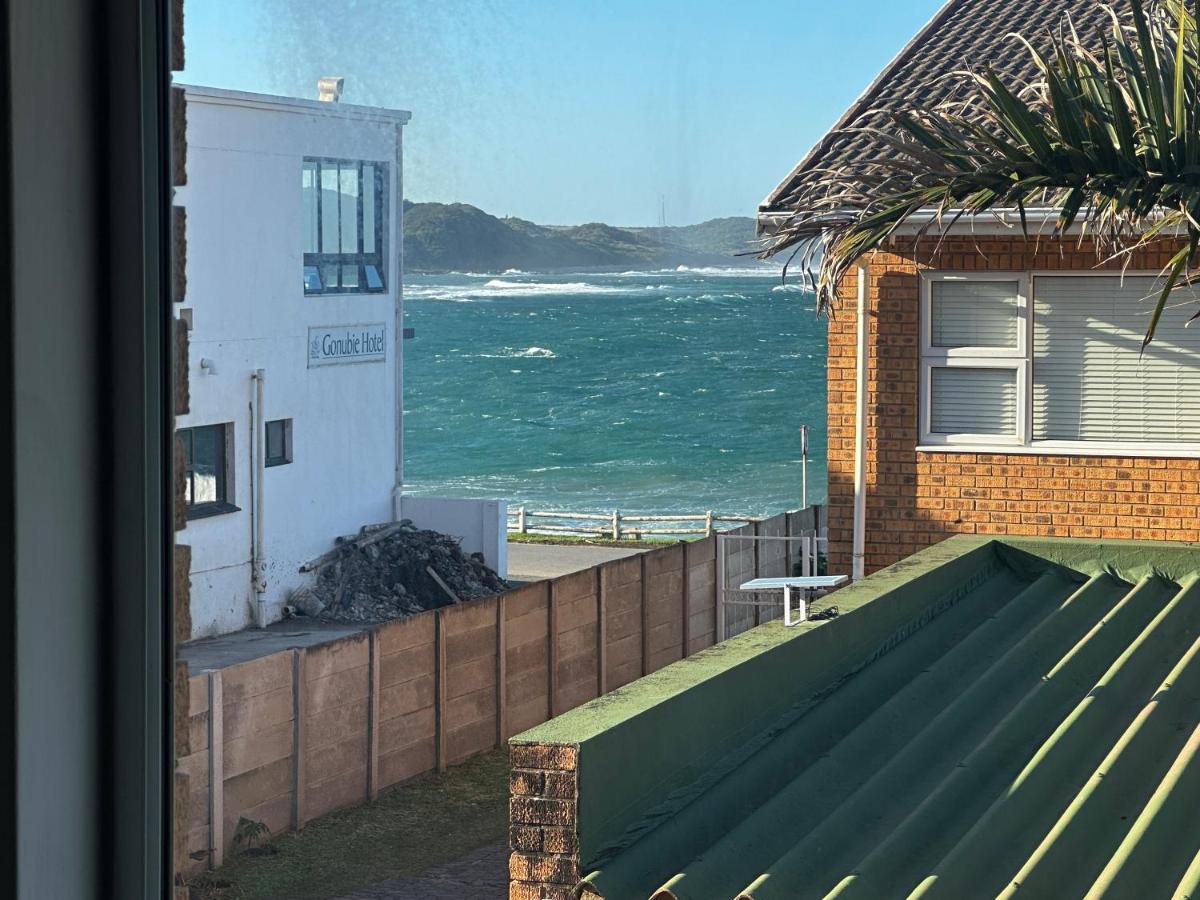 9 Bayview Gonubie Seafront - B&B