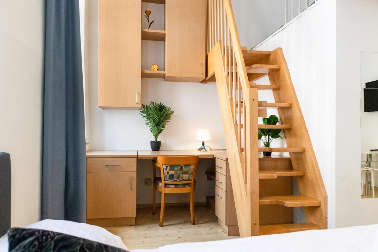 Attractive Apartment near Wiener Stadthalle - Ferienwohnung Wien