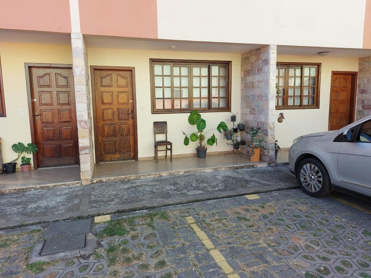 Casa de 2 Suítes com Internet Rápida e Comodidades - B&B
