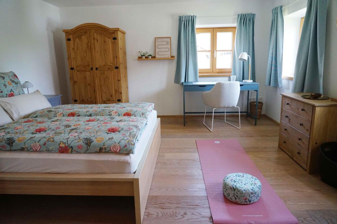 Apartment mit Balkon