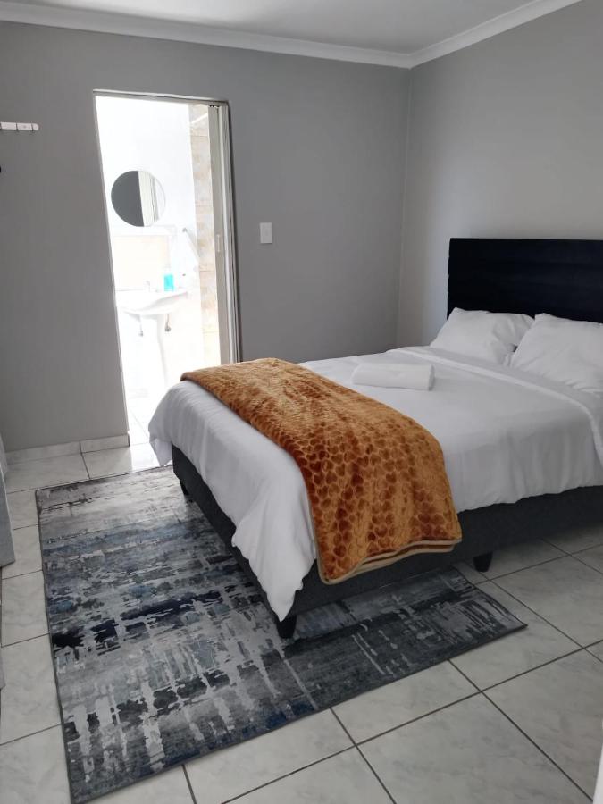 B&B Soweto - Masana guest house - Bed and Breakfast Soweto