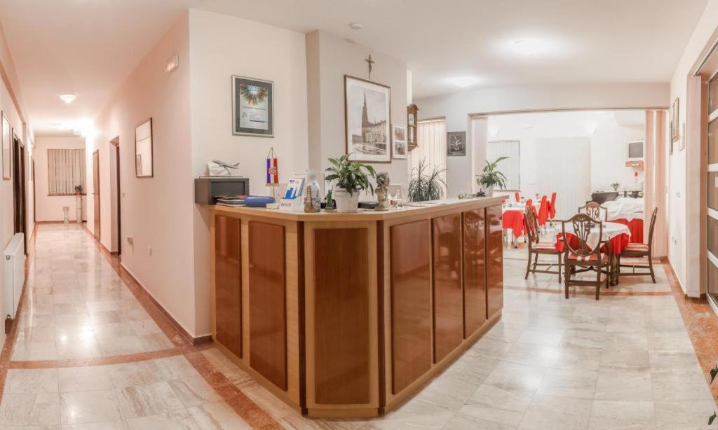 Prenočište Villa Ivanić - B&B Josipovac
