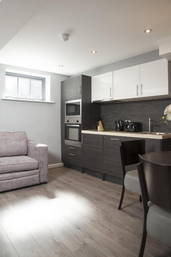 Two Bedroom Luxe (Sleeps 6)