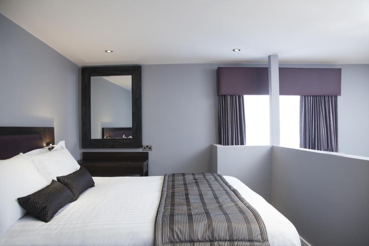 Super-Luxe Garden Studio (Sleeps 4)