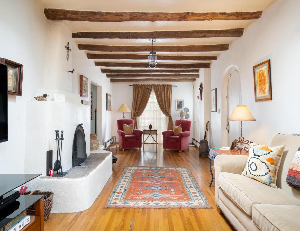 B&B Santa Fe - Harmony House, 3 Bedrooms, 2 wood fireplaces, 3 patios - Bed and Breakfast Santa Fe