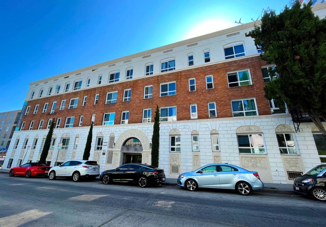 Heart of Hollywood Apartment - 2Bed 2Bath - Ferienwohnung Los Angeles