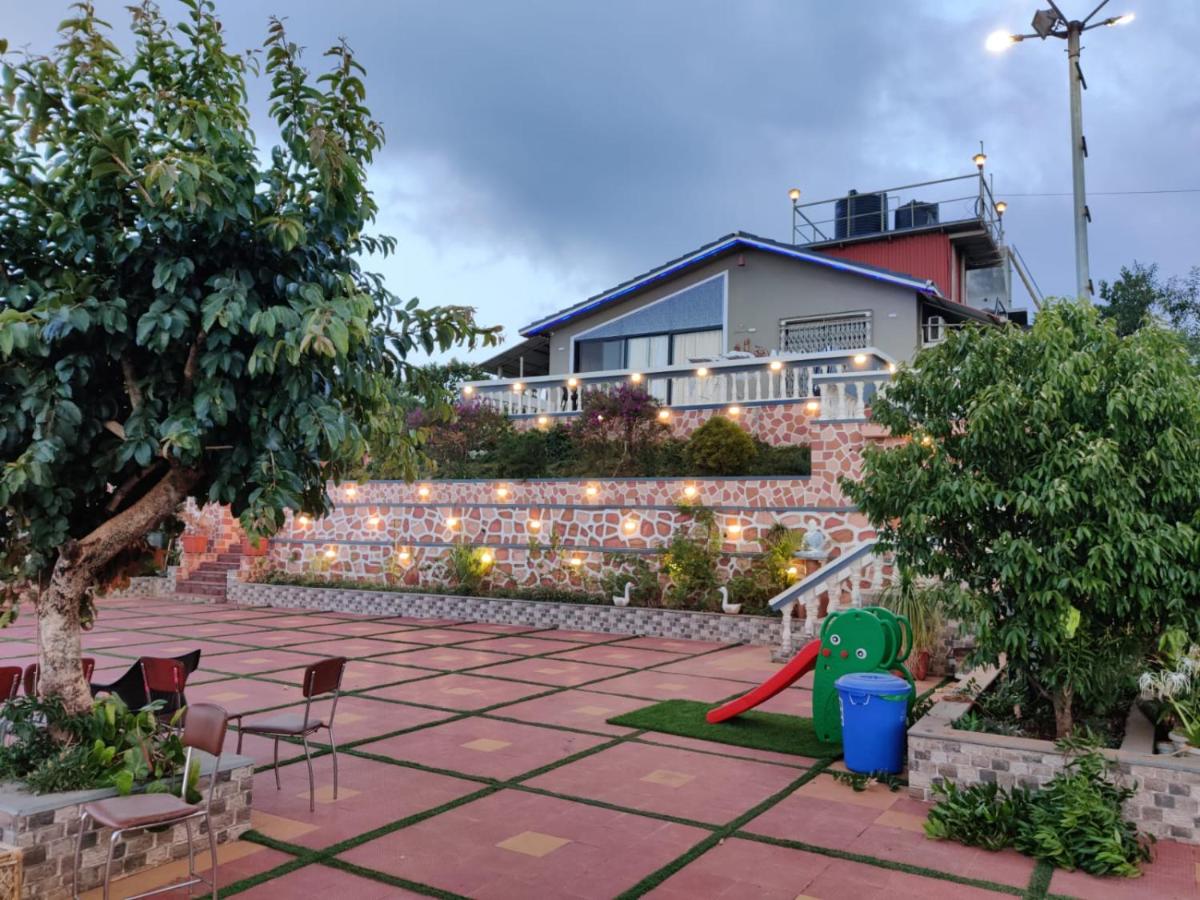 Hilltop Resort and Agro Tourism Wai, Near Panchgani - Ferienwohnung