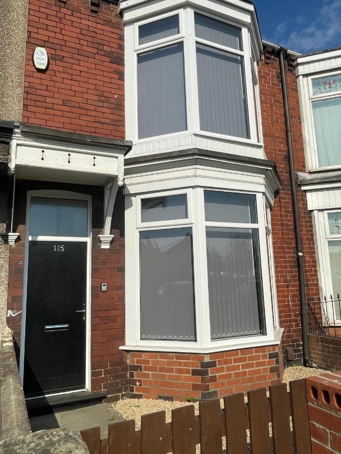 Kings Road Town House serviced accommodation - Bed and Breakfast