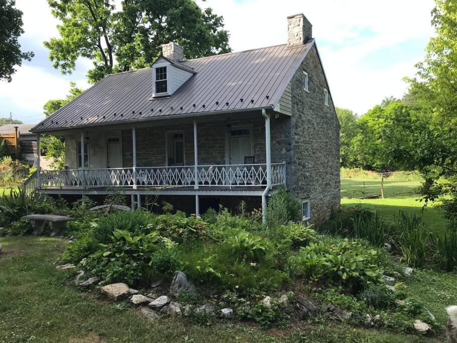 Springhouse 1803 - B&B