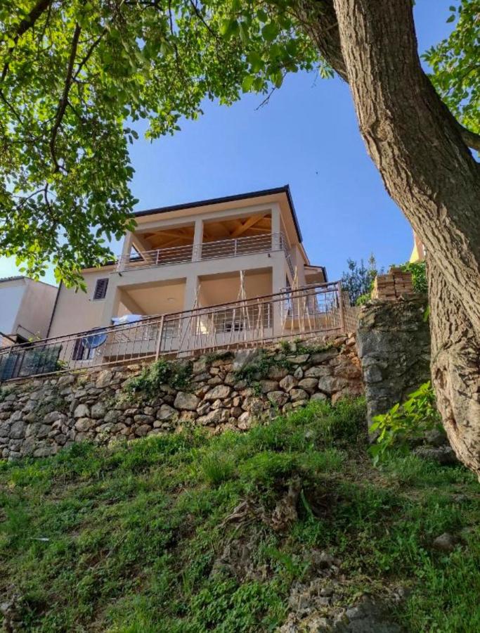 Seafront 2-bedroom apartment Nika - Rabac - B&B