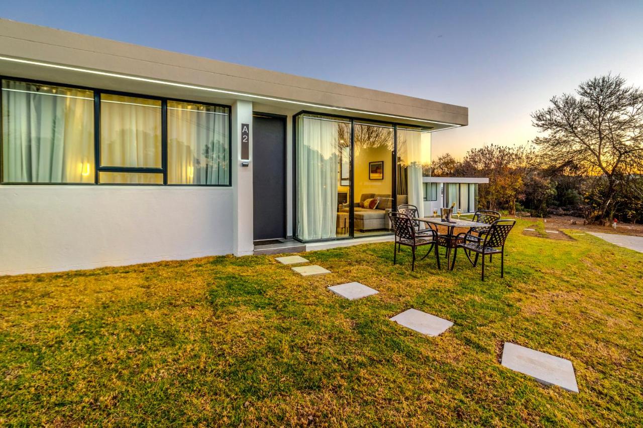 KRAVIT Premier Suites - B&B Midrand