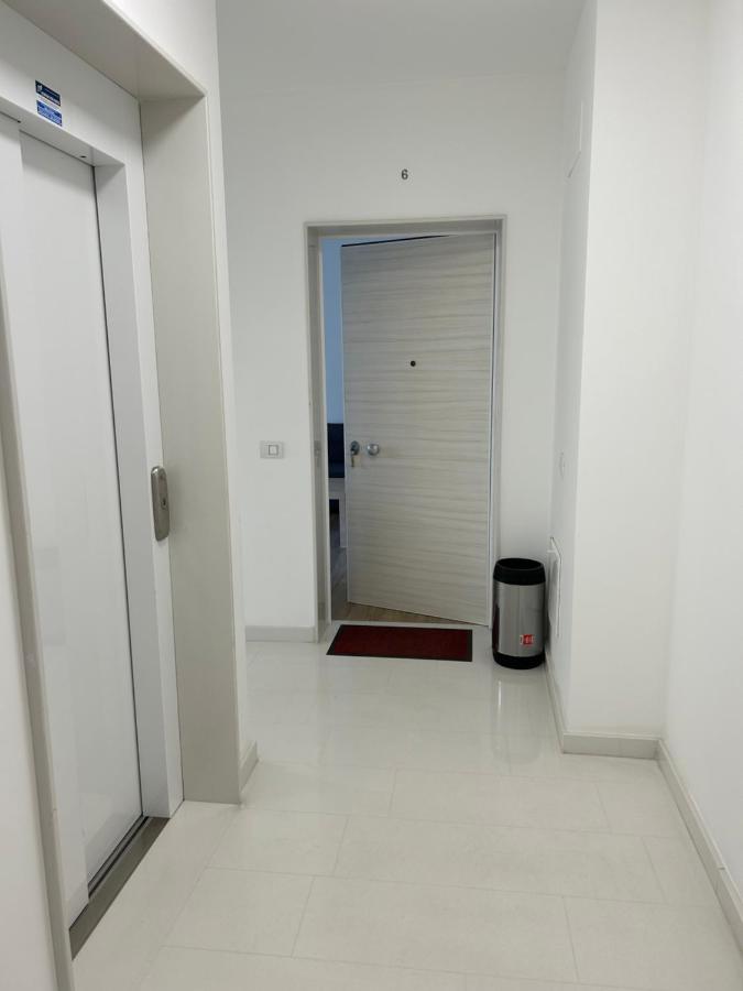 Central Modern Apartment Bari - Ferienwohnung Bari