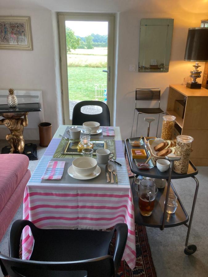 Chambre Lit King-Size ou Lits Jumeaux avec Salle de Bains Privative