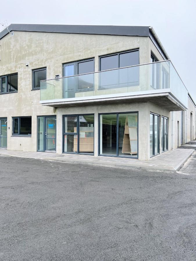 Penthouse by Krambatangi - Ferienwohnung Øravík