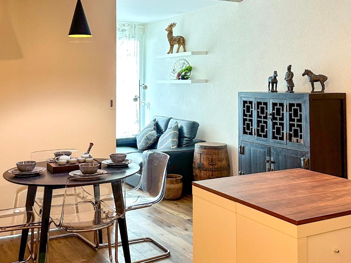 Charme mystique de la Chine, 4 Persons Max, Free Parking - Chambres d’hôtes Morges